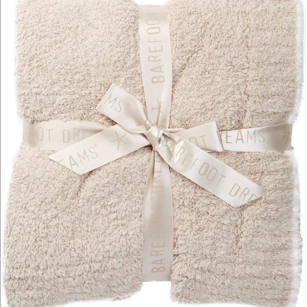 Barefoot Dreams Contrast Trim Throw Blanket (Stone/White)